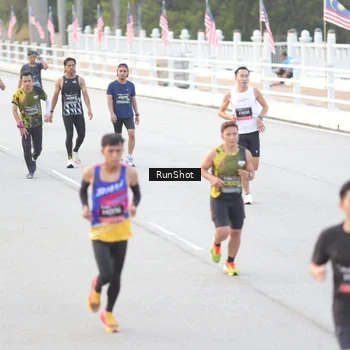 Runner Photo 6813831