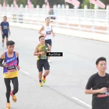 Runner Photo 6813835