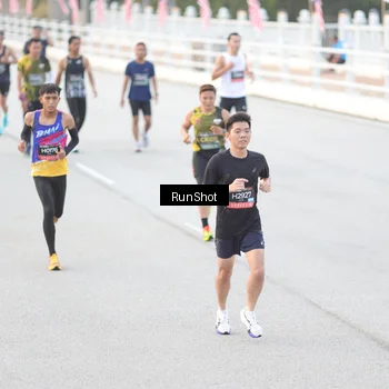 Runner Photo 6813854