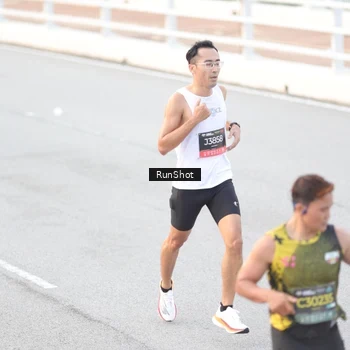 Runner Photo 6813868