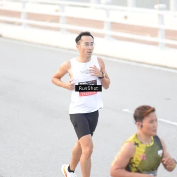 Runner Photo 6813872