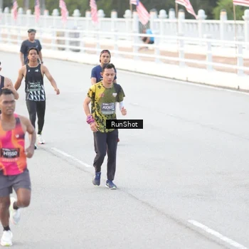 Runner Photo 6813873