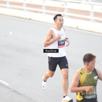 Runner Photo 6813883