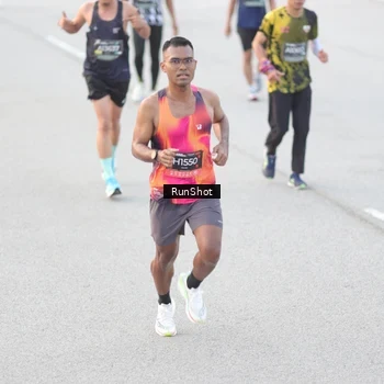 Runner Photo 6813884