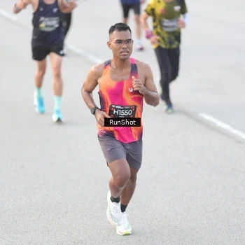 Runner Photo 6813887