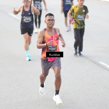 Runner Photo 6813889