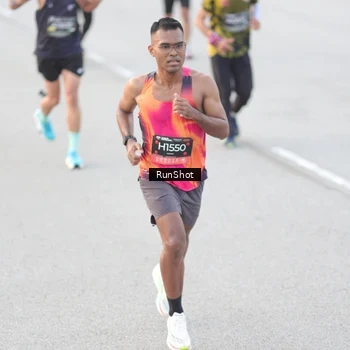 Runner Photo 6813893