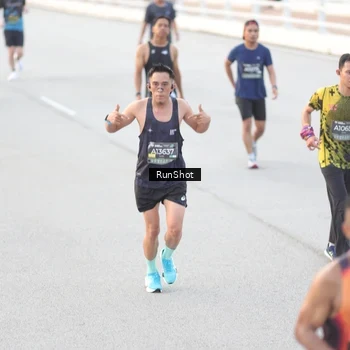 Runner Photo 6813895