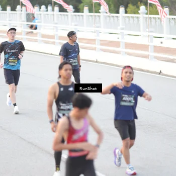 Runner Photo 6813940