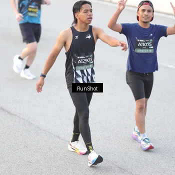 Runner Photo 6813968