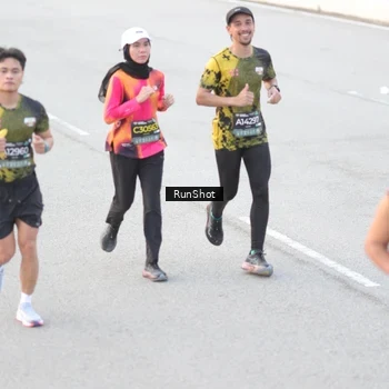 Runner Photo 6814002