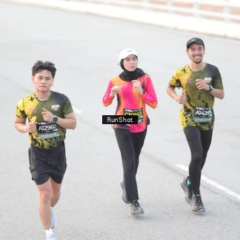 Runner Photo 6814005