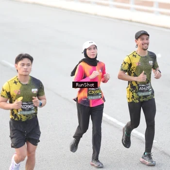 Runner Photo 6814006
