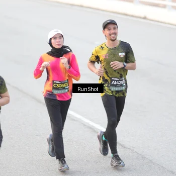 Runner Photo 6814011