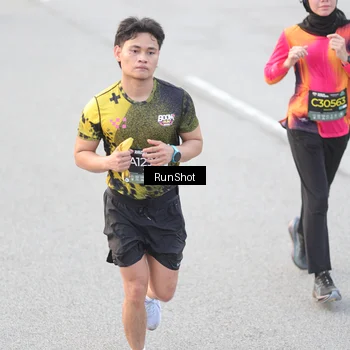 Runner Photo 6814017