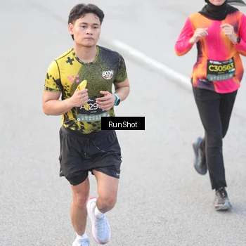 Runner Photo 6814018