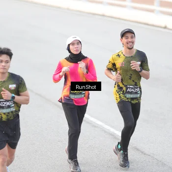 Runner Photo 6814019