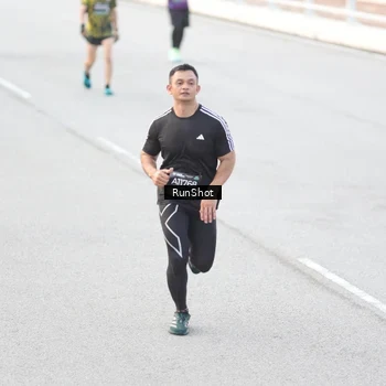 Runner Photo 6814080