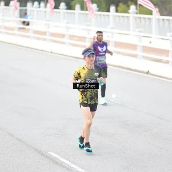 Runner Photo 6814095