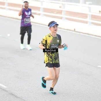 Runner Photo 6814112