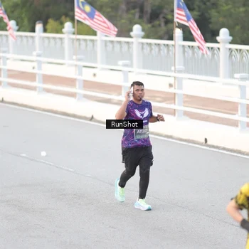 Runner Photo 6814115