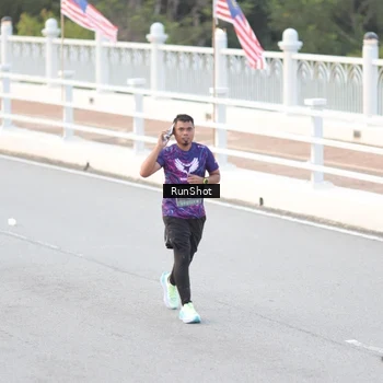Runner Photo 6814119