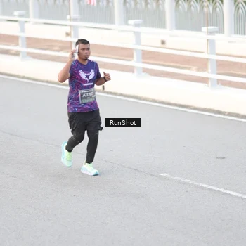 Runner Photo 6814121