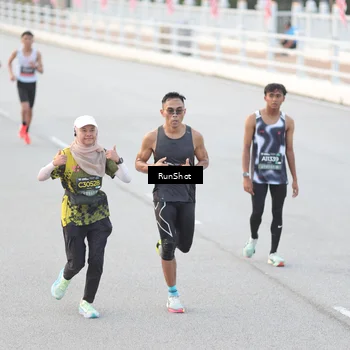 Runner Photo 6814136