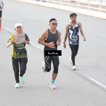 Runner Photo 6814143