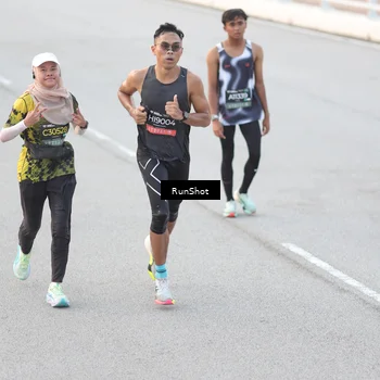 Runner Photo 6814149