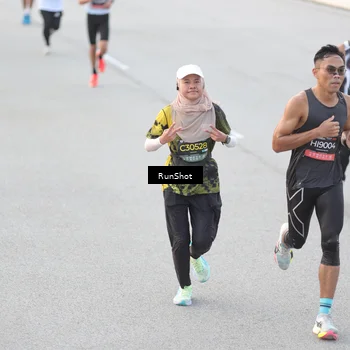 Runner Photo 6814151