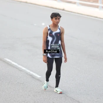 Runner Photo 6814202