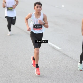 Runner Photo 6814212