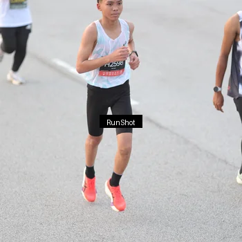 Runner Photo 6814218