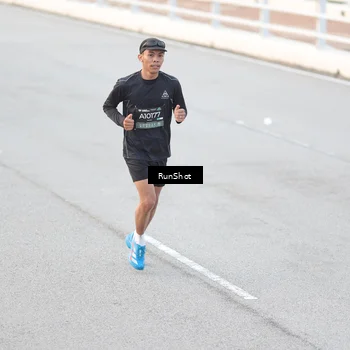 Runner Photo 6814244