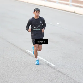 Runner Photo 6814248