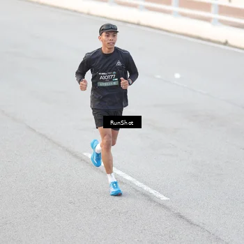 Runner Photo 6814250