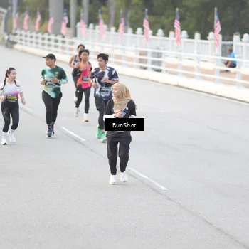 Runner Photo 6814256