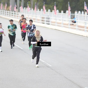 Runner Photo 6814259