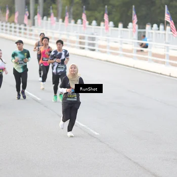 Runner Photo 6814260