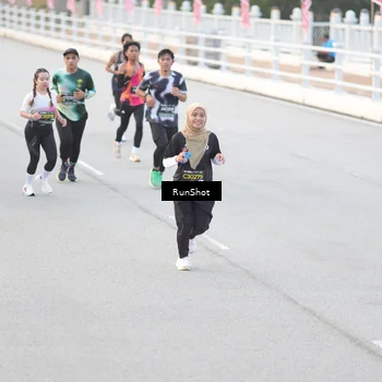 Runner Photo 6814261
