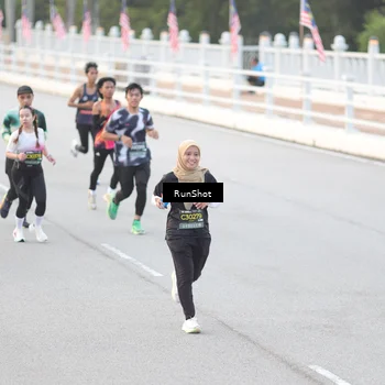 Runner Photo 6814272
