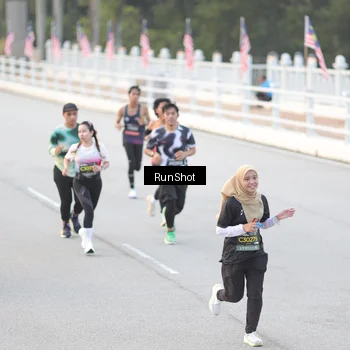 Runner Photo 6814275