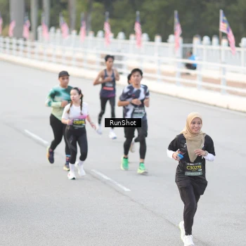 Runner Photo 6814277