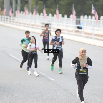 Runner Photo 6814278