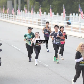 Runner Photo 6814281