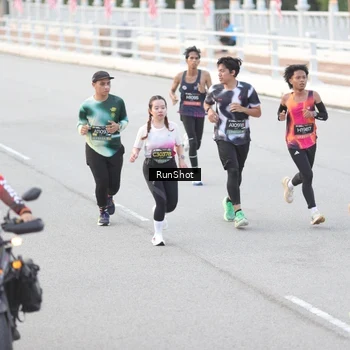 Runner Photo 6814288
