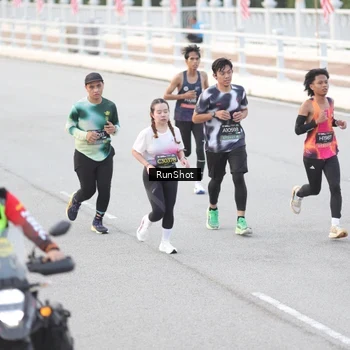 Runner Photo 6814294