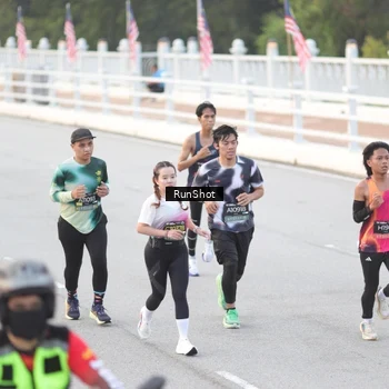 Runner Photo 6814297