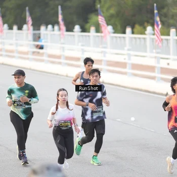 Runner Photo 6814303